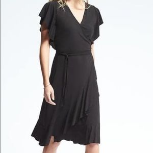 Banana Republic ruffle sleeve dress
